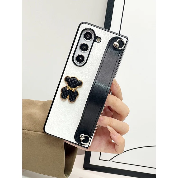 For Samsung Galaxy Z Fold 6 5 4 3 2 5G Fashion Cute Bear Leather Wrist Band Crossbody Long Lanyard Protective White Case Cover