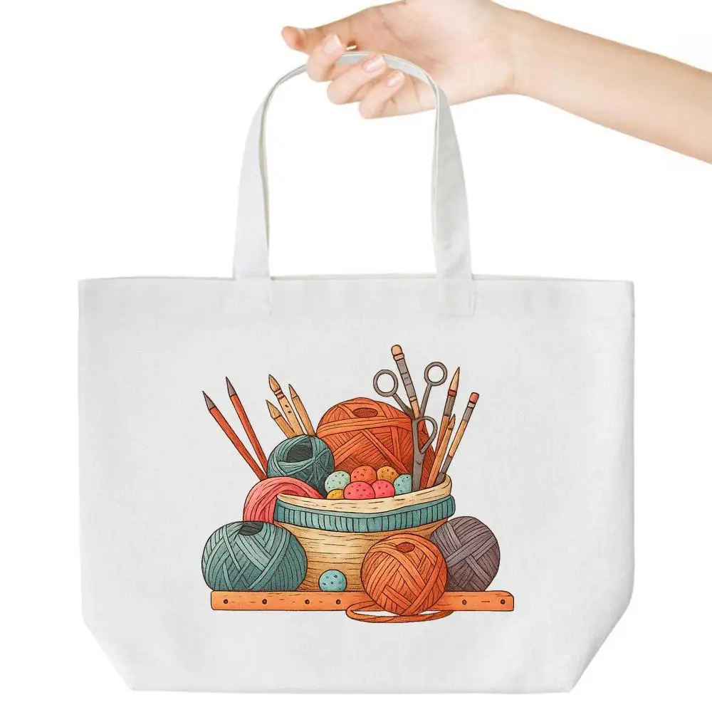 

Сумка-тоут крючком и вязаной. Яркий дизайн для покупок, пикников и ежедневного использования. Сборник обязательно нужно.