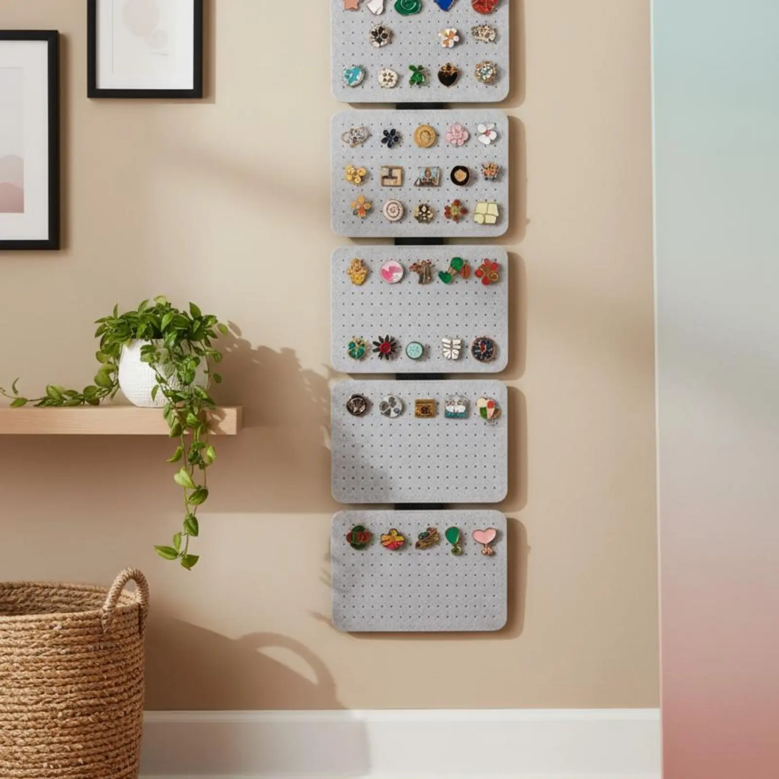 Brooch Storage Hanger Space Saving Badge Display Board Felt Fastener Board Easy to Install Jewelry Hanging Organizer Large