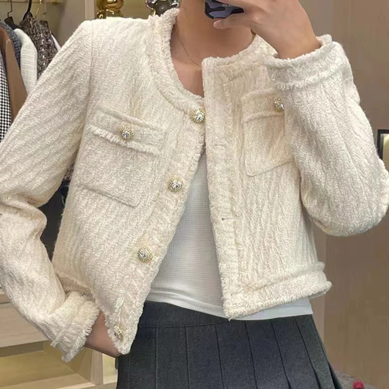 

White Tweed Jacket Women 2024 Spring Fall New High Quality Luxury Drill Button Tassel Pocket Tweed Jacket Korean Cropped Jacket