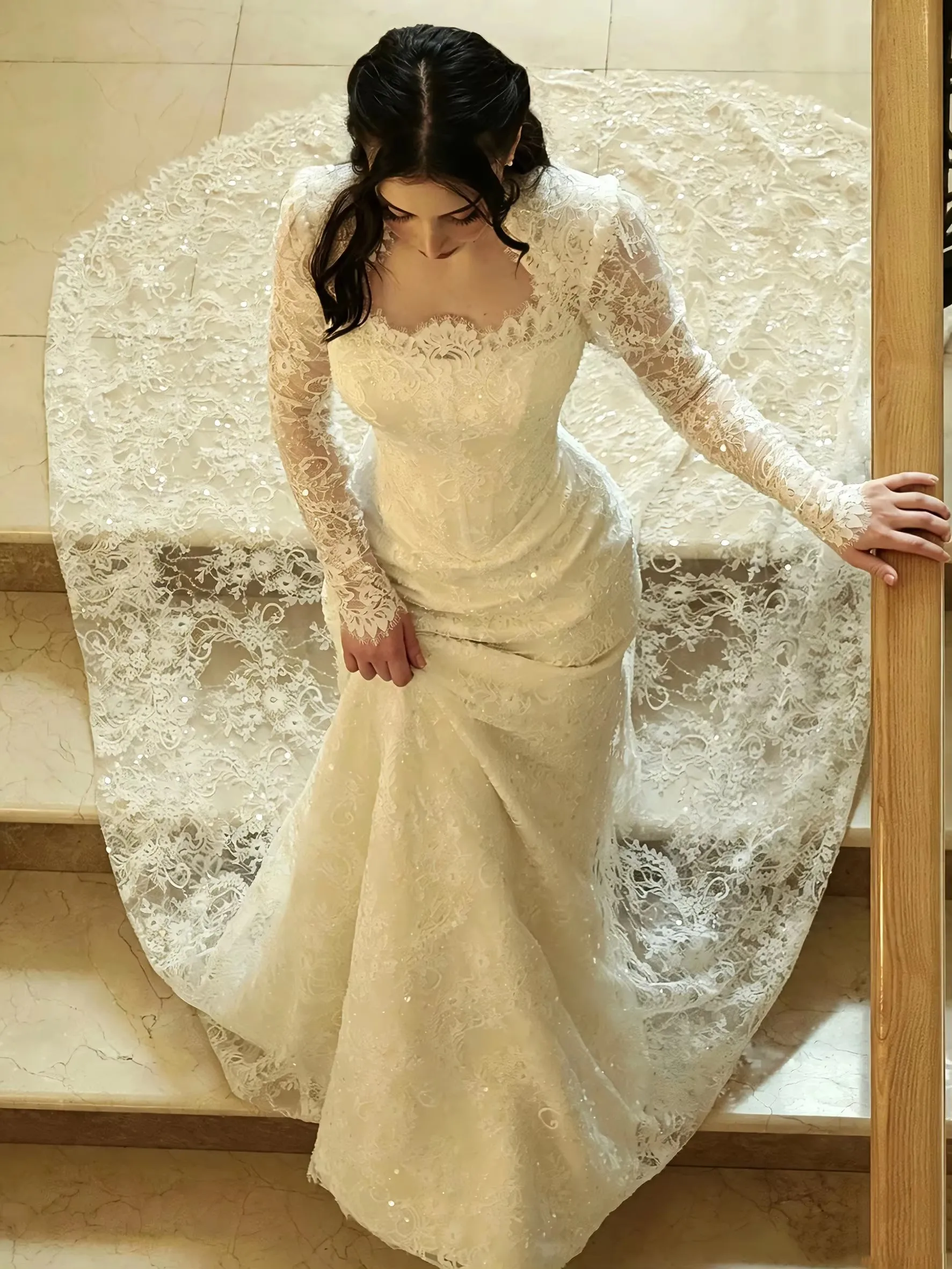 Elegant Mermaid Wedding Dresses Scoop Long Sleeved Lace Applique Bead With Trailing Aso Ebi Women Bridal Gowns Vestido De Novia