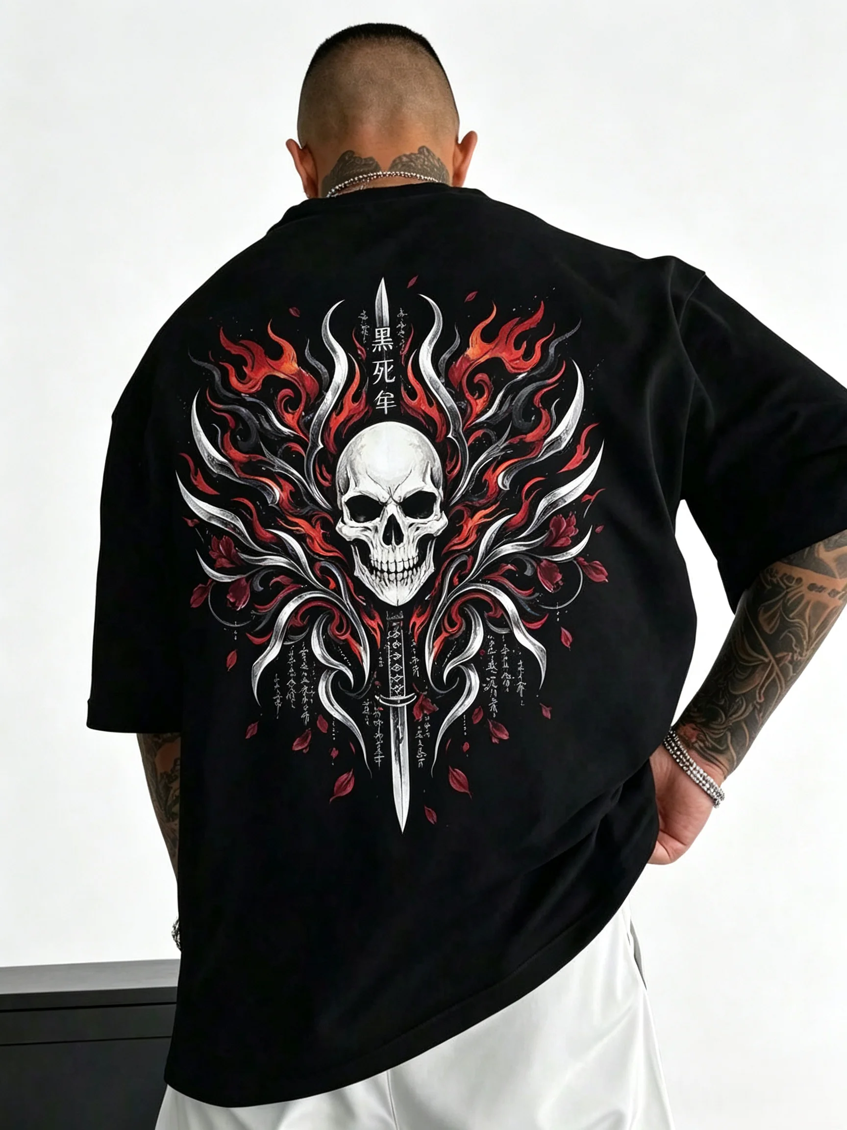 Men Women Vintage Japanese Skull Samurai Sword Graphic T Shirt, Harajuku Flame Kanji Back Print Oversized Tee, Streetwear Black Loose Short Sleeve T-shirt