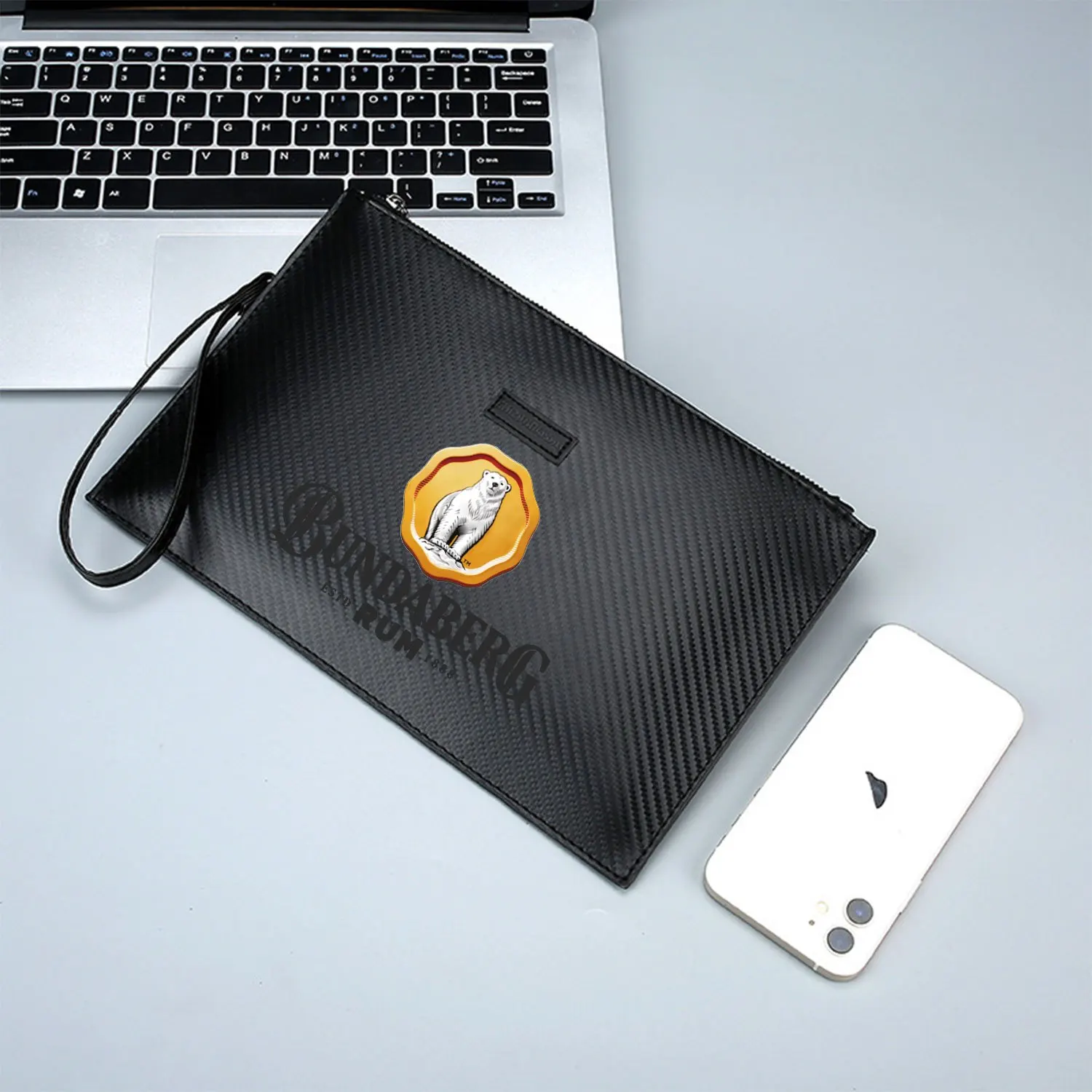 Orso polare in piedi su una pietra Elegante borsa da uomo in PU stampato Alla moda e pratica per il trasporto quotidiano