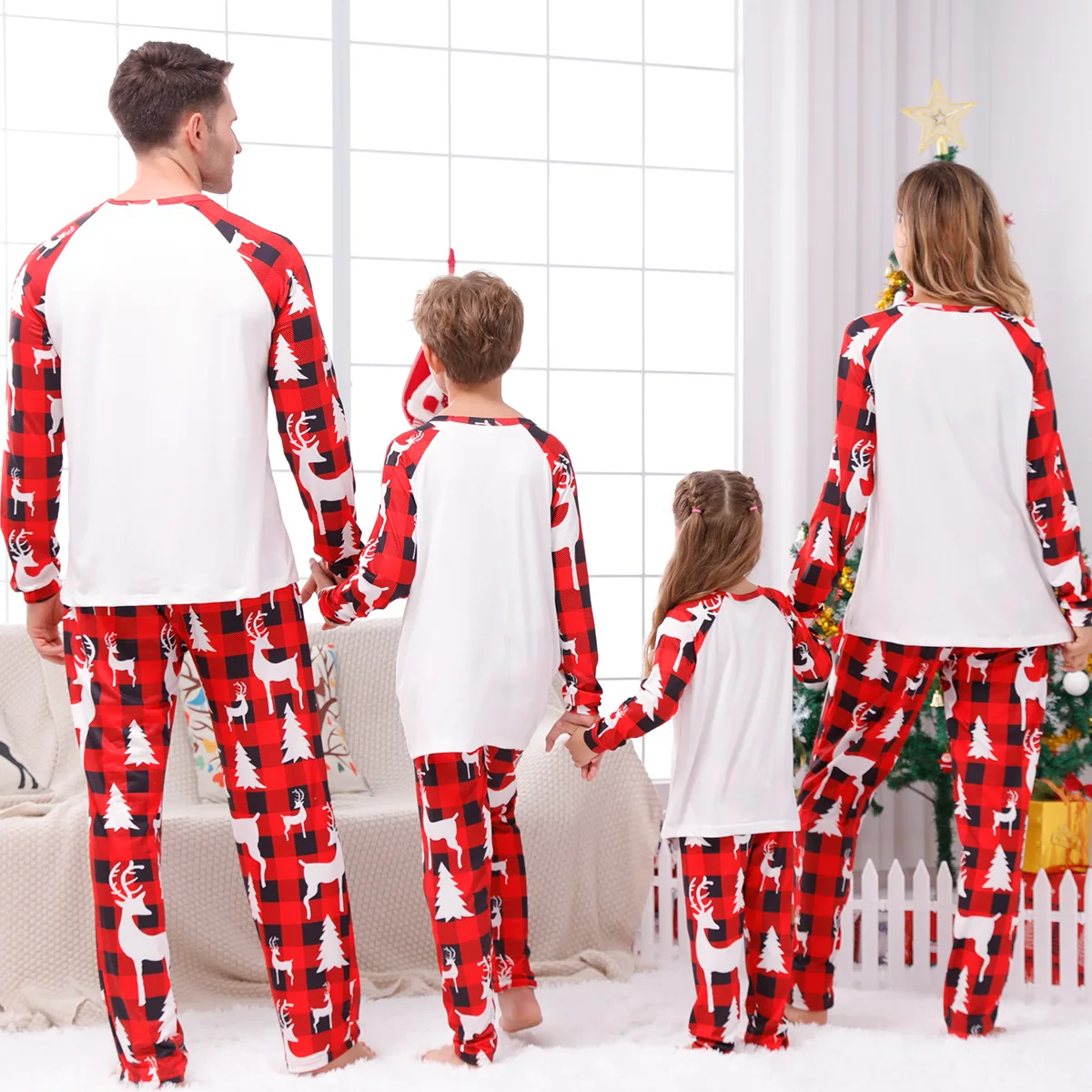 2024 Fashion Christmas Pajamas Family Cute Cartoon Letter Print Xmas Family Matching Outfits Baby Girl Clothes Comfortable Set