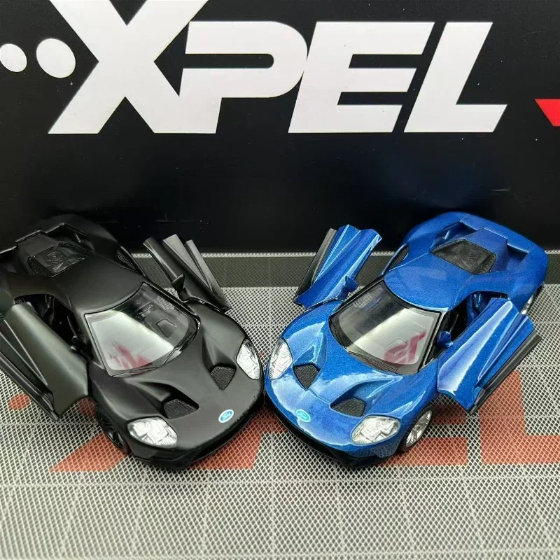 1:36 FORD GT voiture de sport modèle de voiture en alliage moulé sous pression et véhicule jouet modèle de voiture de Simulation en métal retirer Collection jouet pour enfants