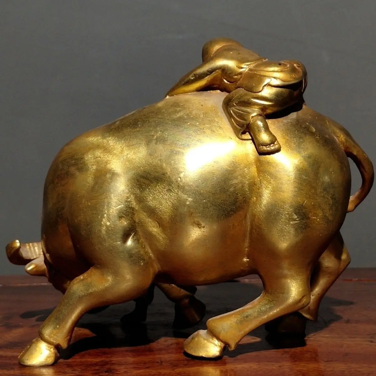 Shepherd boy riding a yellow ox zodiac bull Ornament Decoration Tea Pet Figurines Desk Decor Accessories