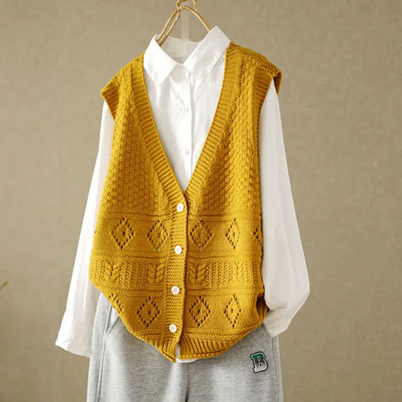 Retro Knitted Cardigan Women's Loose Design Sensation Small Audience Sweater Vest Outerwear Shoulder Pad Spring 2025