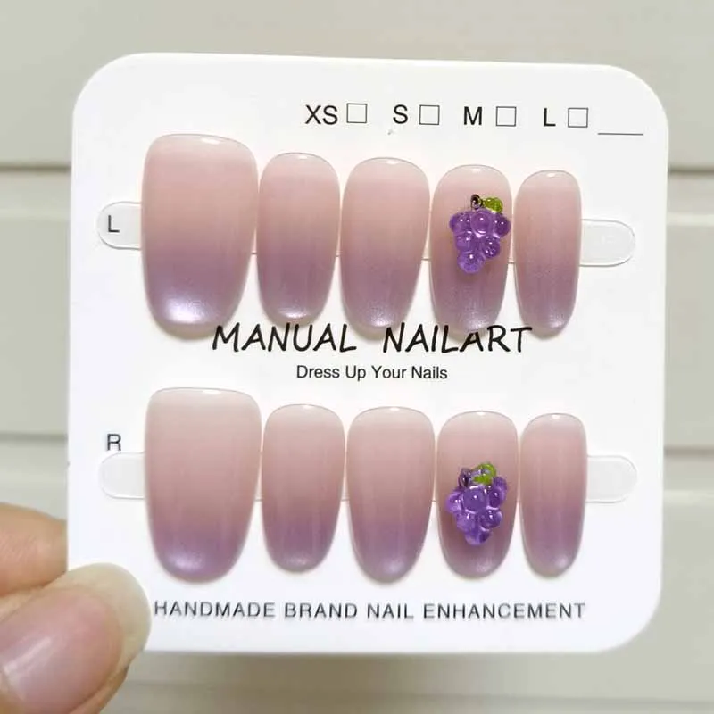 10 Stücke Sommer Mädchen Farbverlauf Lila 3D Traube Kurze Ellipse Drücken Sie auf Nägel Kurzen Quadratischen Kopf Nette Frische Zitrone Gefälschte Nägel Nagelspitzen