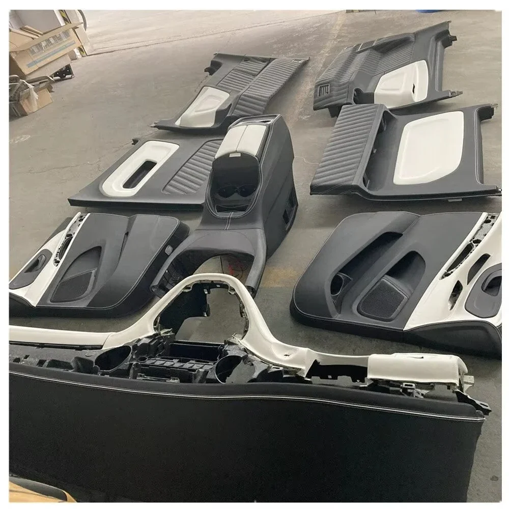 ضبط أجزاء السيارة مجموعة ترقية داخلية لملحقات السيارة مع وحدة تحكم لـ Vito 2015 W447