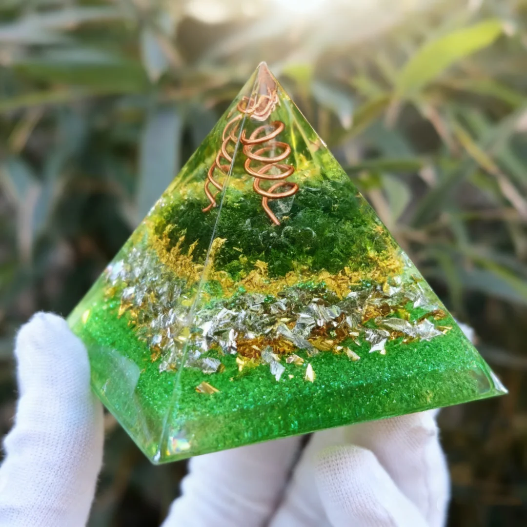 1 قطعة زخرفة الهرم كريستال تمثال الحصى الراتنج ، سطح المكتب المنزلي الحلي اليدوية ، كريستال العمود سلسلة قطرة الحصى