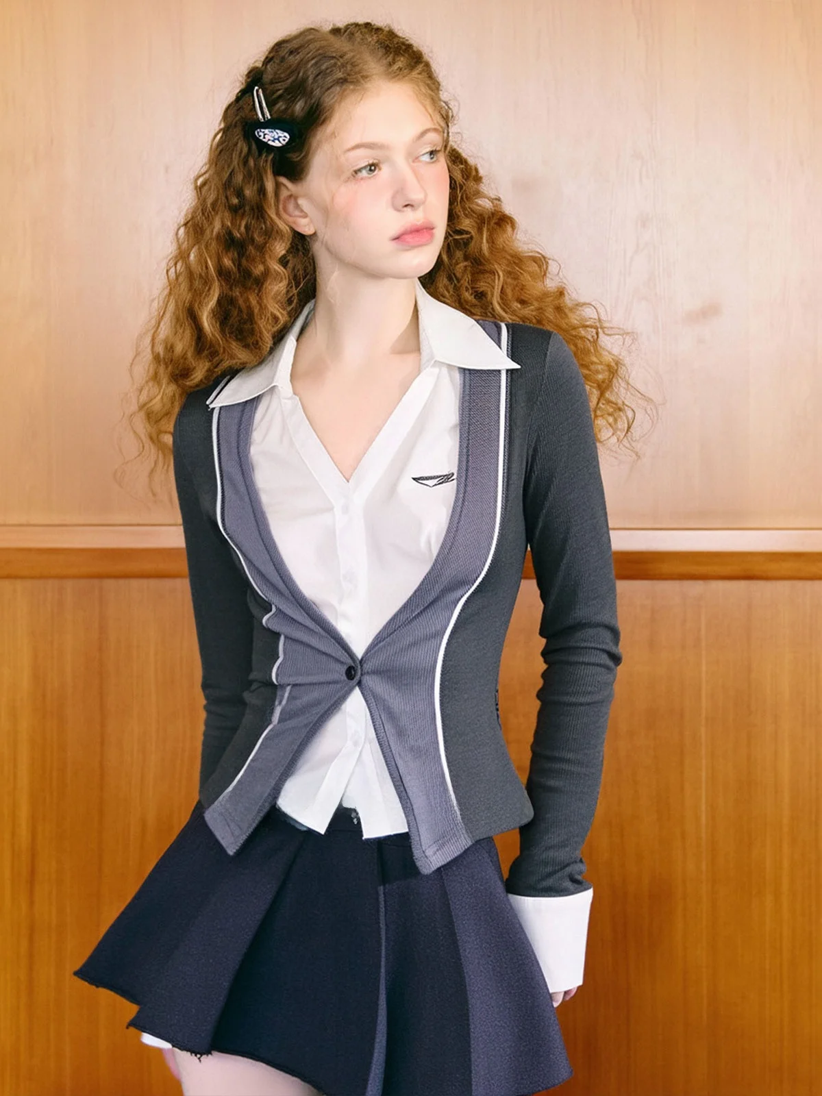 

ZhuoZhi American Hot Girl Sle Collar Slim Fit T-irt Women's Spring New Long Sve Fake Two-Piece Top Casual Wear