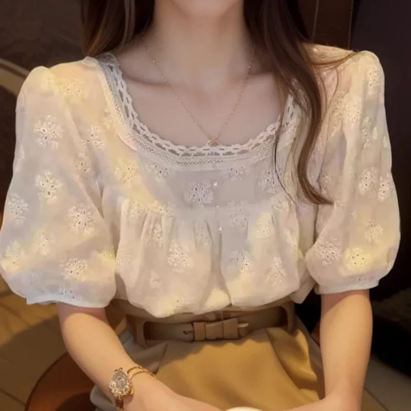 Summer Square Neck Women Blouse Solid Color Chiffon Sweet Loose Puff Short Sleeve Tops Casual Hooked Flower Hollow Apricot Shirt