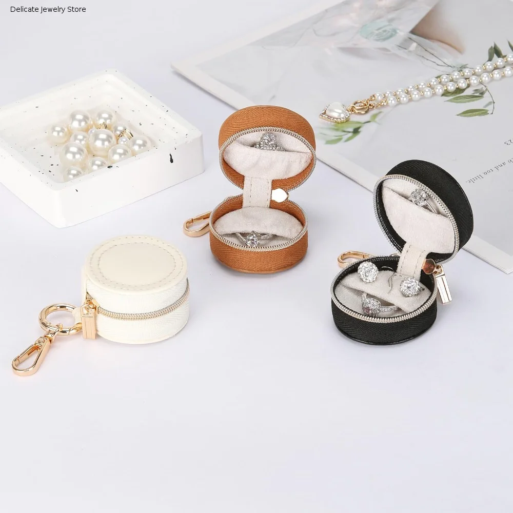 Mini Portable Jewelry Storage Bag Round Earring Organizer Storage Case With Keychain Minimalist Necklace Ring Jewelry Box Travel