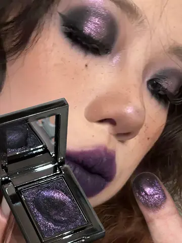 Metallic Glitter Eyeshadow Cream Sparkling Mousse Shimmer Highlighter Pressed Pigments Punk Purple Pearlescent Eyeshadow Palette