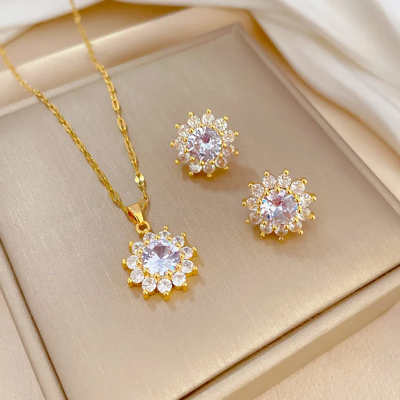 Stainless Steel Lucky Sparkle Necklace Earrings Jewelry Sets With Stone New 18K Gold Plated Sunflower Pendant Necklace for Women