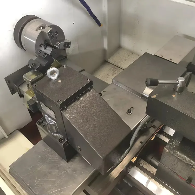 Tornio CNC con servosistema automatico ad alta precisione Ck0640 a mandrino singolo economico Hine
