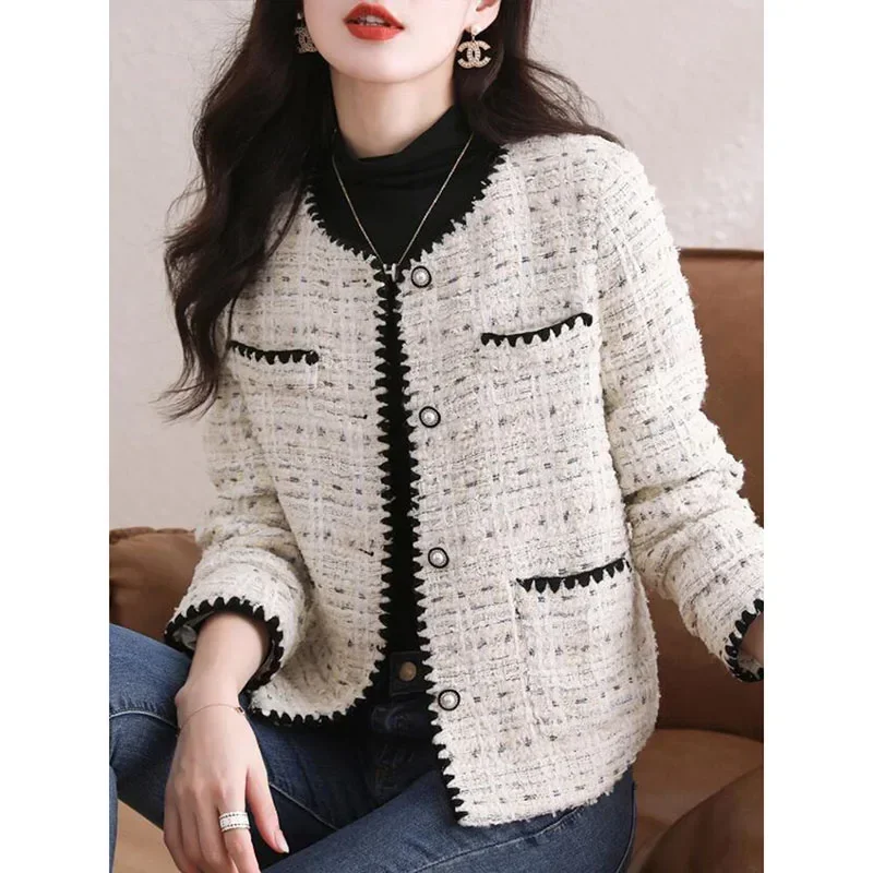 Boreathiman 2024 New Elegant Tweed Jacket for Women Ladies Upscale French Short Tops Small Fellow Leisure Blouse Winter Coat