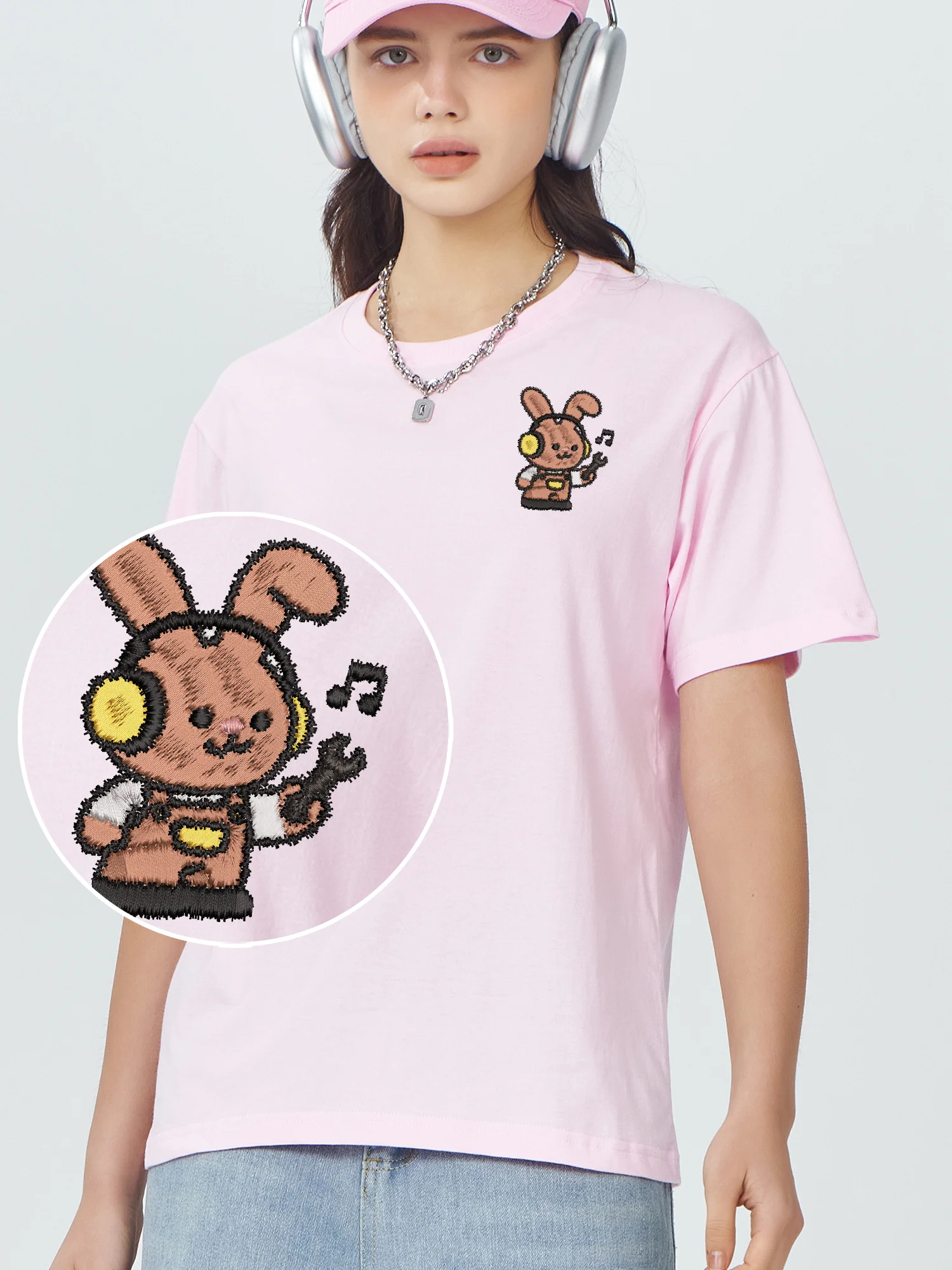 

Repair Rabbit Listening Music Embroidered Tshirts High Quality 100% Cotton T-Shirt Unisex Breathable Comfort Embroidery Tees​