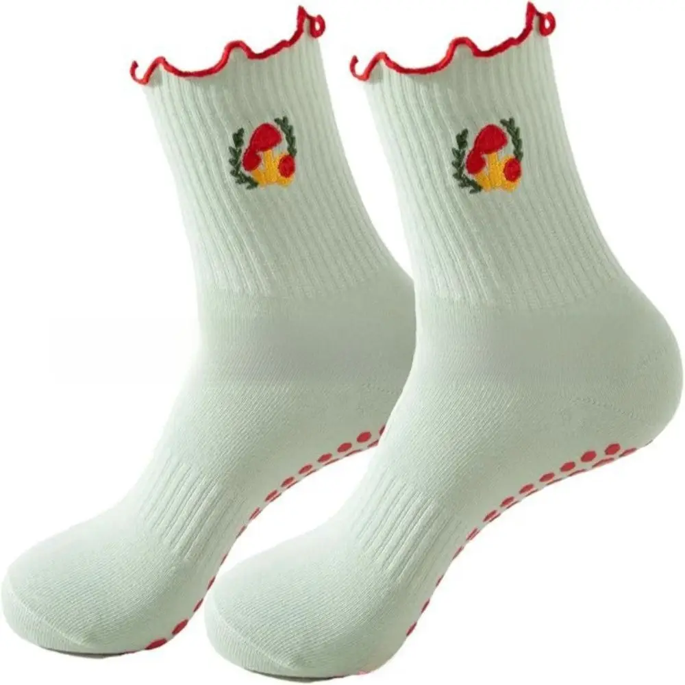 Nowe bawełniane skarpety do pilatesu, oddychające skarpety do jogi w stylu Harajuku, antypoślizgowe skarpety z chwytem, pochłaniające pot, skarpety do połowy łydki.