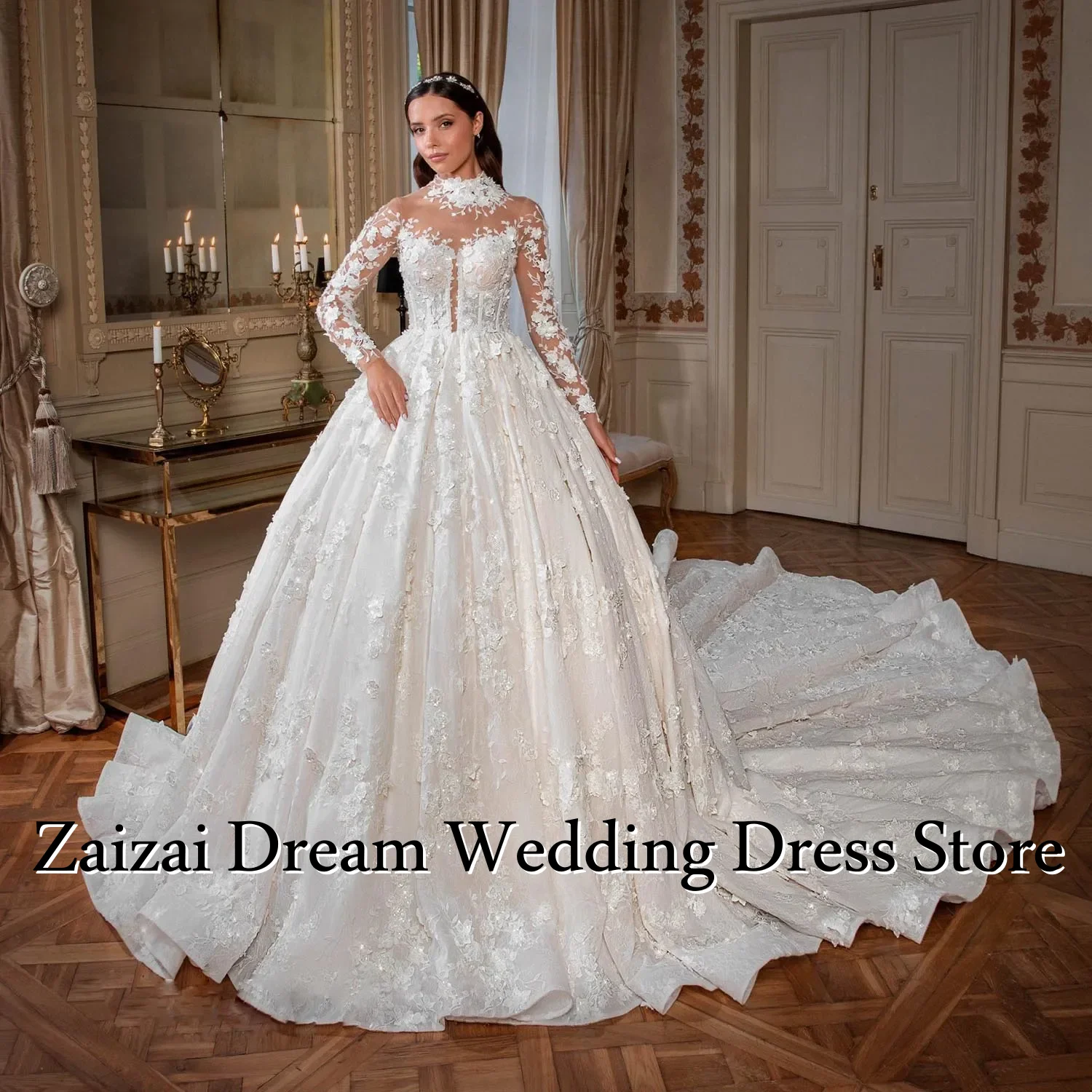 Customized Royal Elegant Long Sleeve Sweetheart Wedding DressLace Decal Bridal Ball Dress A-line Sweeping Train Robe