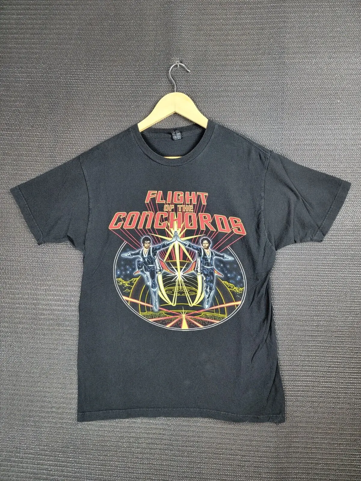 Летняя комедия футболка с надписью «Flight Of The Conchords»