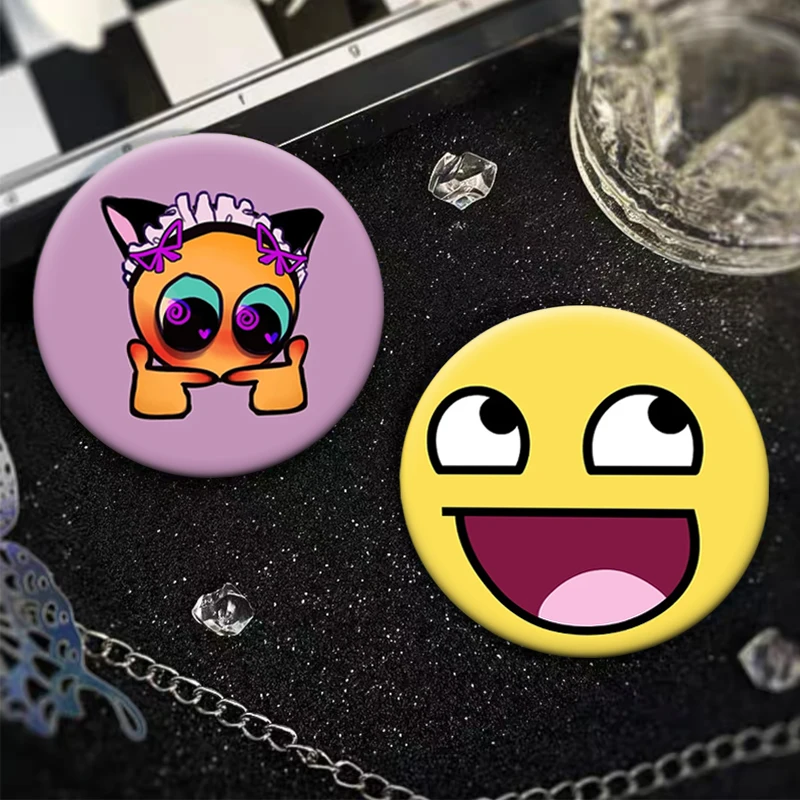 Funny Creative Cartoon Pins Cute Yellow Smiling Face Badge Expression Symbol Brooches for Backpack Accessorys Exquisite Gifts