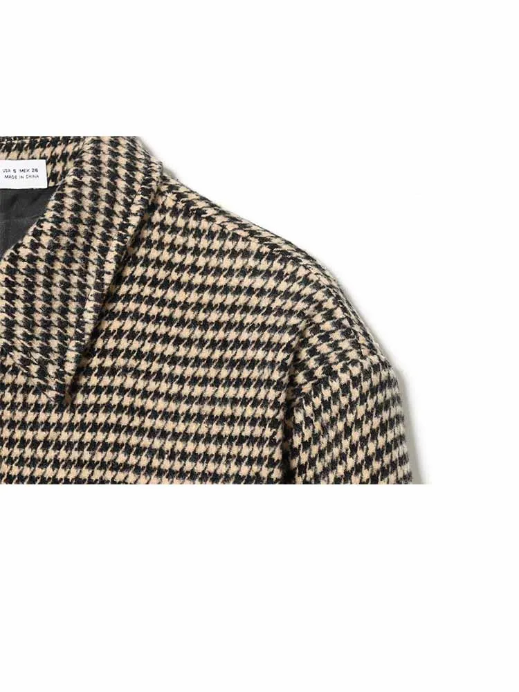 

HH Woman Early Spring Fashion Street Style Lapel Long Sleeves Zipper Pocket Decoration Bomber Jacket Female Casual Warm Coat