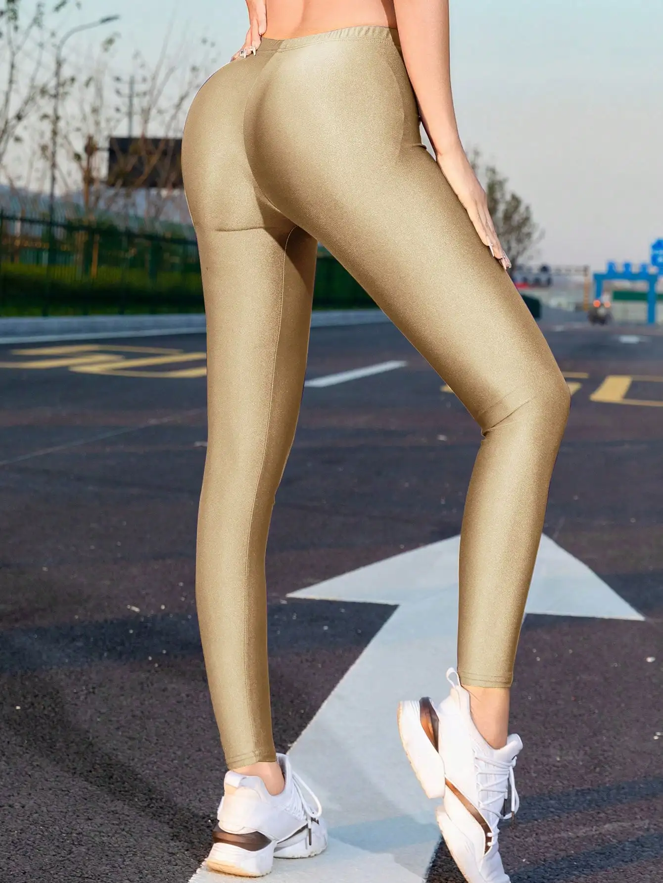 Spring And Summer New Color Elastic Waisted Polyester Glossy Cropped Pants With High Elasticity Slim Fit Solid Color Leggings