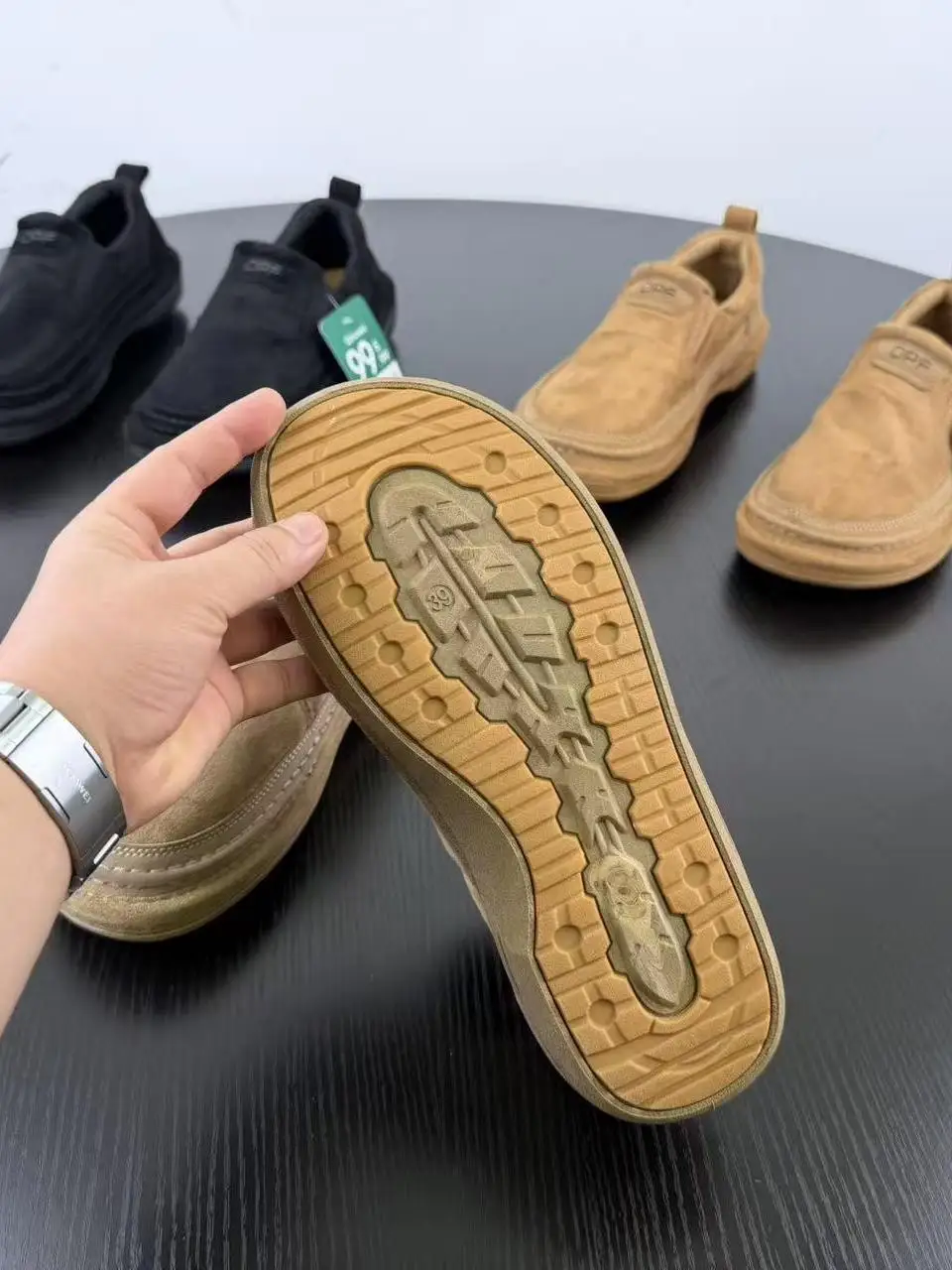 Outdoor Comfortable Breathable Anti-Slip Men's Slip-On Casual Shoes Lightweight round Toe EVA Outsole Fashionable Leisure Sne...