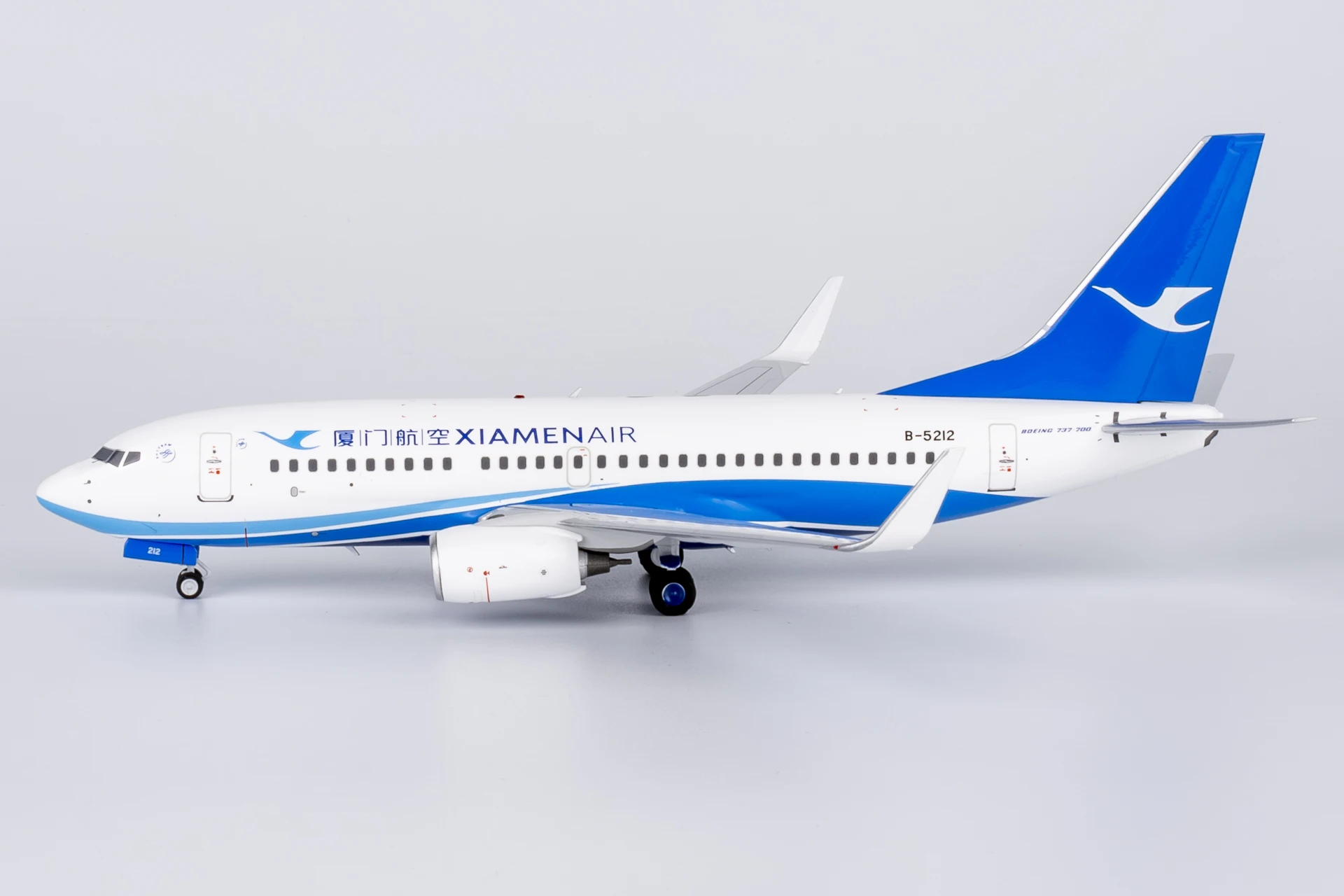 64118 Alloy Collectible Plane Gift NG Model 1:200 Xiamen Airlines "SkyTeam" Boeing B737-700 Diecast Aircraft Jet Model B-5212