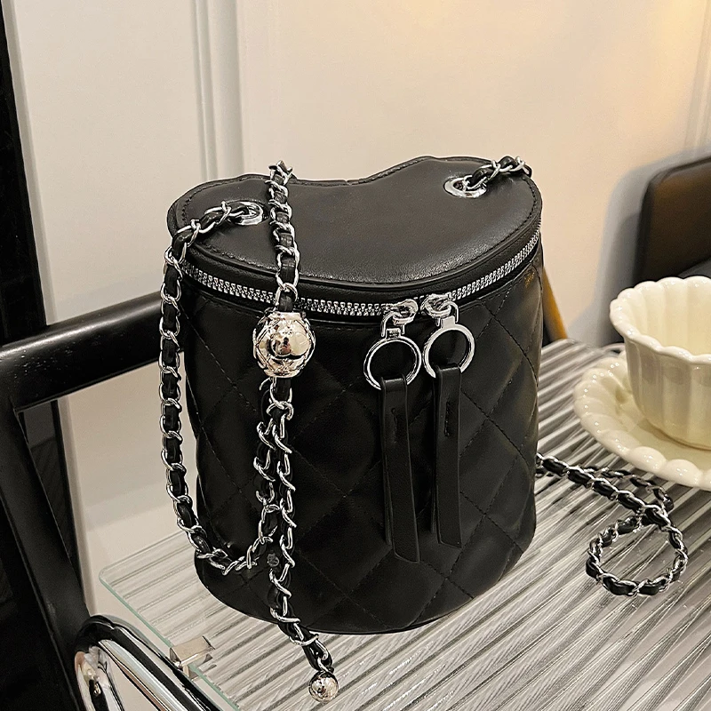 

Women Bag Summer New Korean Popular Casual Versatile Diamond Lattice One Shoulder Bags Fashion Chain Heart Bucket Crossbody Bag