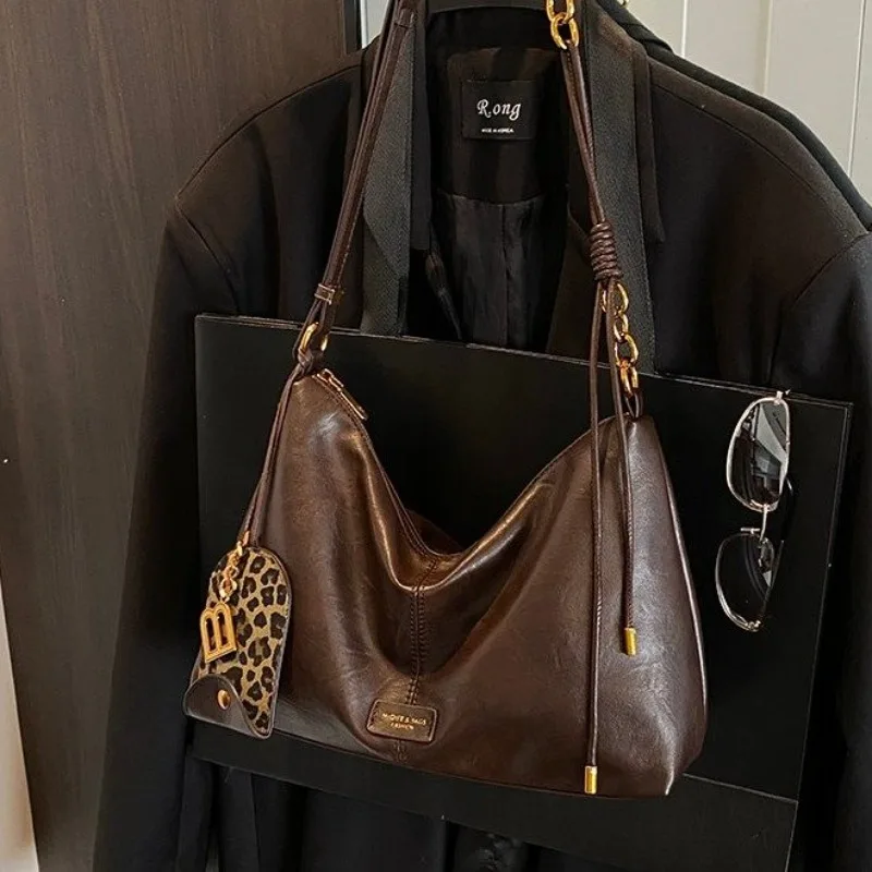 

Fashionable Textured Leather Designer Diaper Bag Women Luxury Tote Large Capacity Elegant Crossbody Bag Stylish Vintage