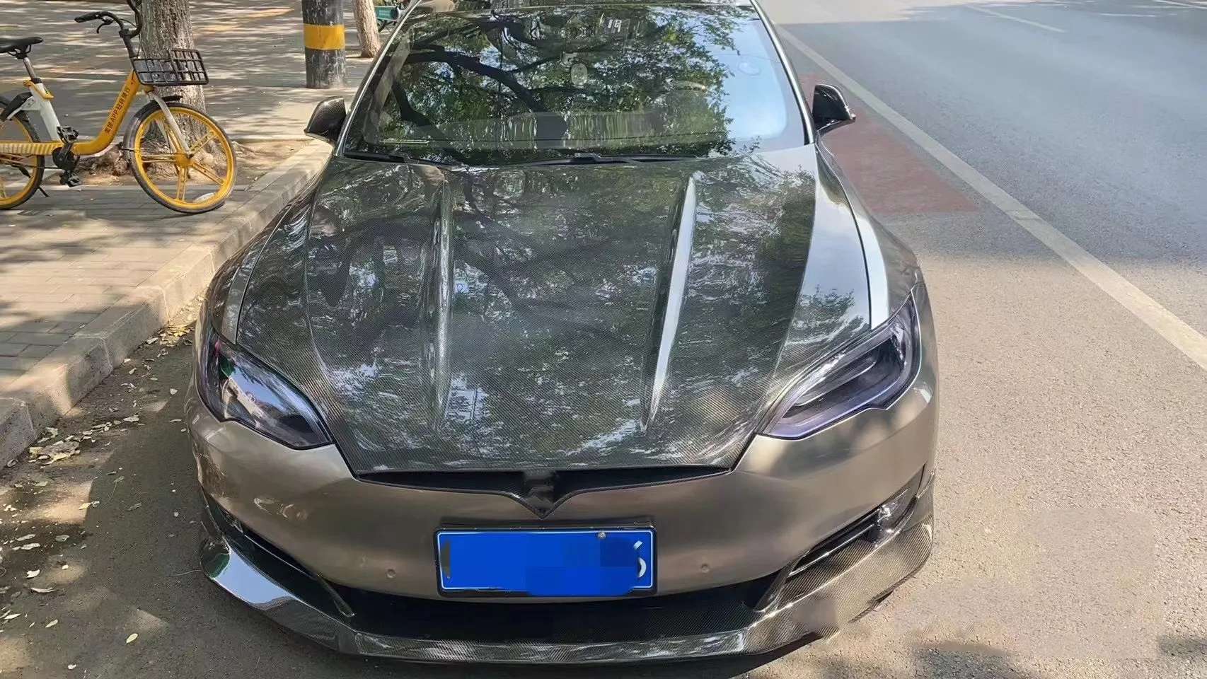 

suitable for Tesla Model s Carbon Fiber Hood Engine Hatch