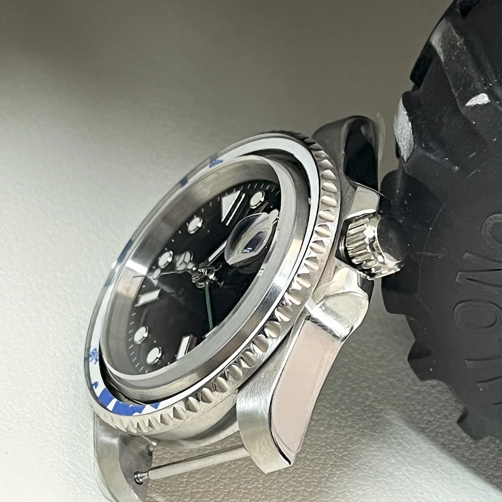 ساعة ميكانيكية للرجال 40 ملم، إطار أحادي الاتجاه NH34 GMT، عقارب حمراء، تاريخ، كريستال ياقوتي، علبة ستانلس ستيل