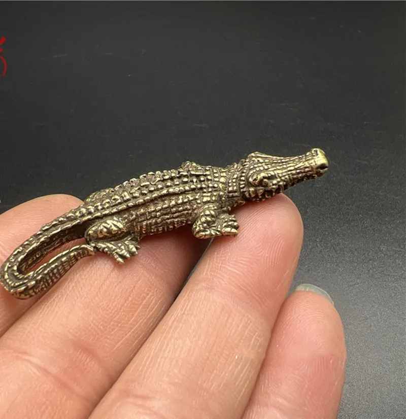 Crocodile figurine Animal activity Doll toy Educational biology Brass mini crocodile statue Table decoration Home geomantic deco