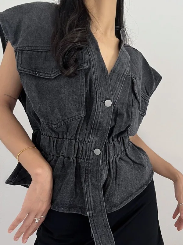 

Лето 2023, женский модный повседневный топ без рукавов, утягивающий дизайн, свободный крой, универсальный слиповый корейский жилет для поездок на работу