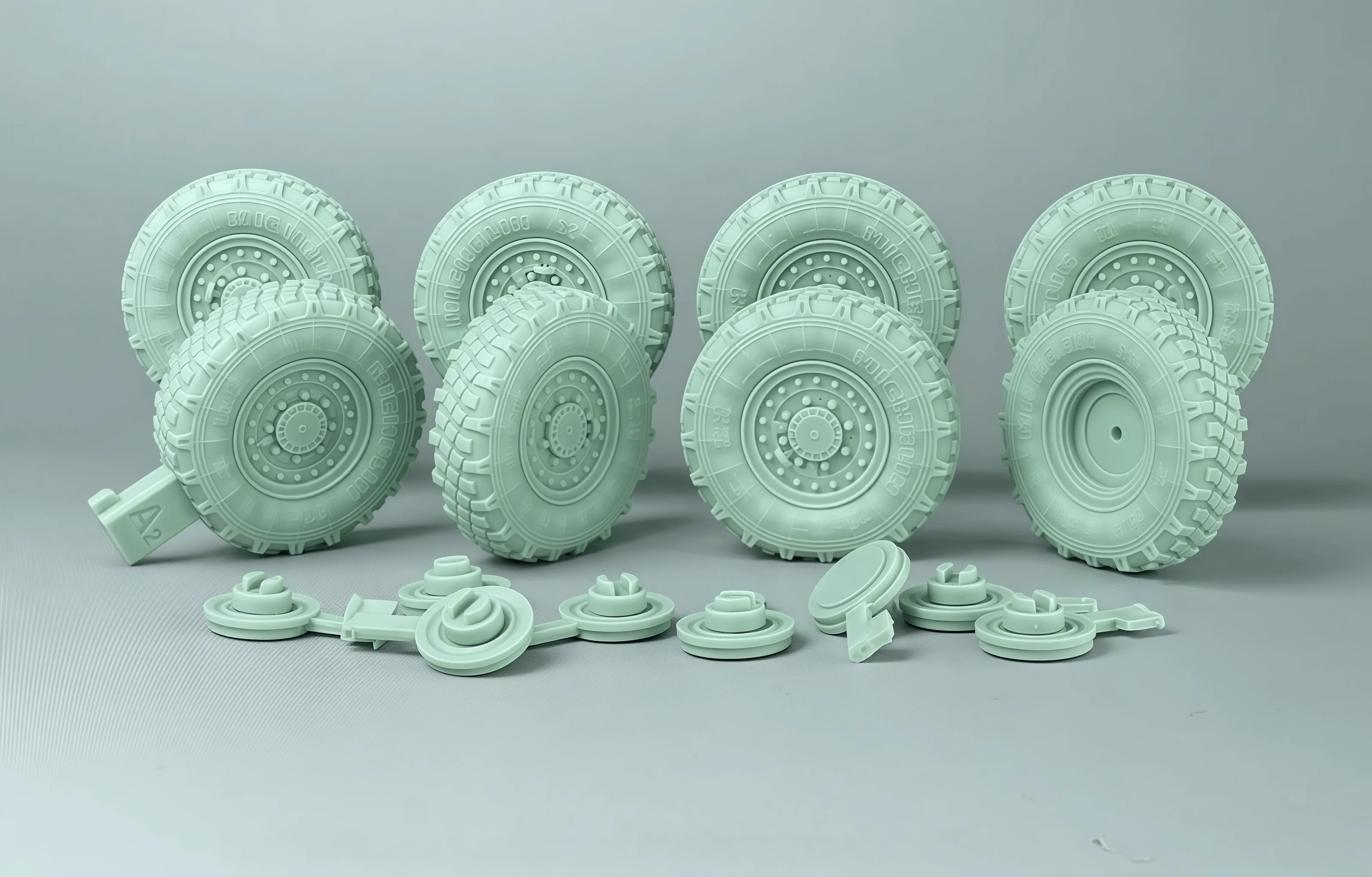 

Комплект для сборки модели литья из смолы 1:35, GK, шины из смолы для бронированного автомобиля Stryker на колесах, неокрашенные