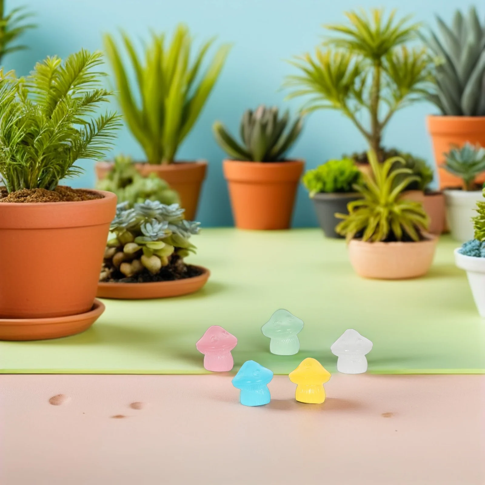 

100 Pcs Resin Luminescent Mushrooms Garden Decor Decorate Mini Ornaments Figurines Home Cute