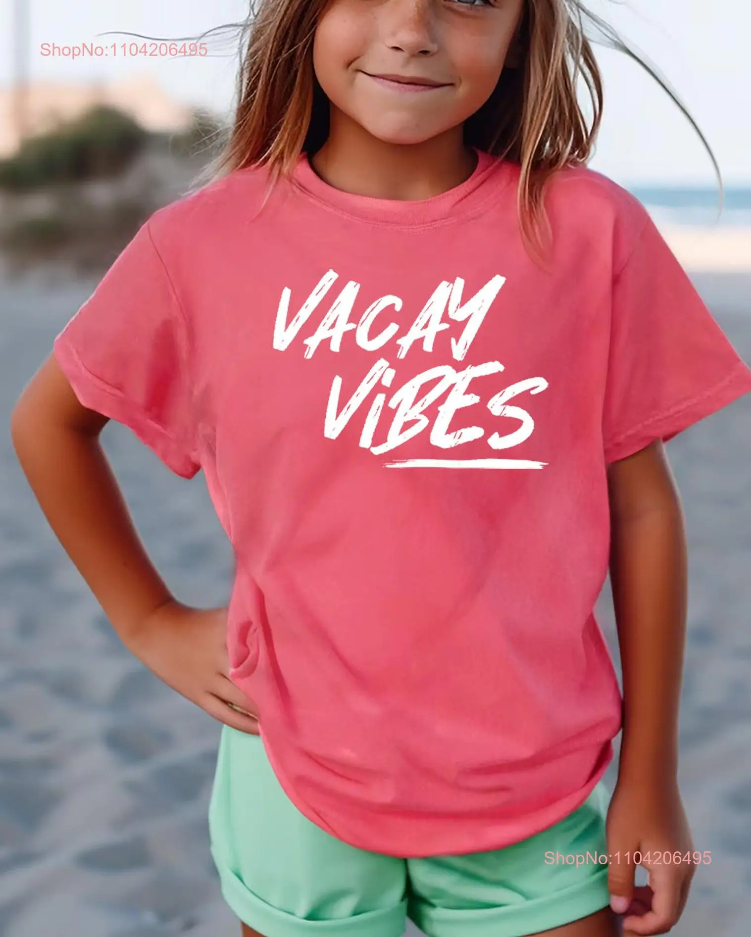 Vacay Vibes ネオンチャイルド Tシャツ サマーキッドバケーション 子供用 ビーチタイム 長袖または半袖
