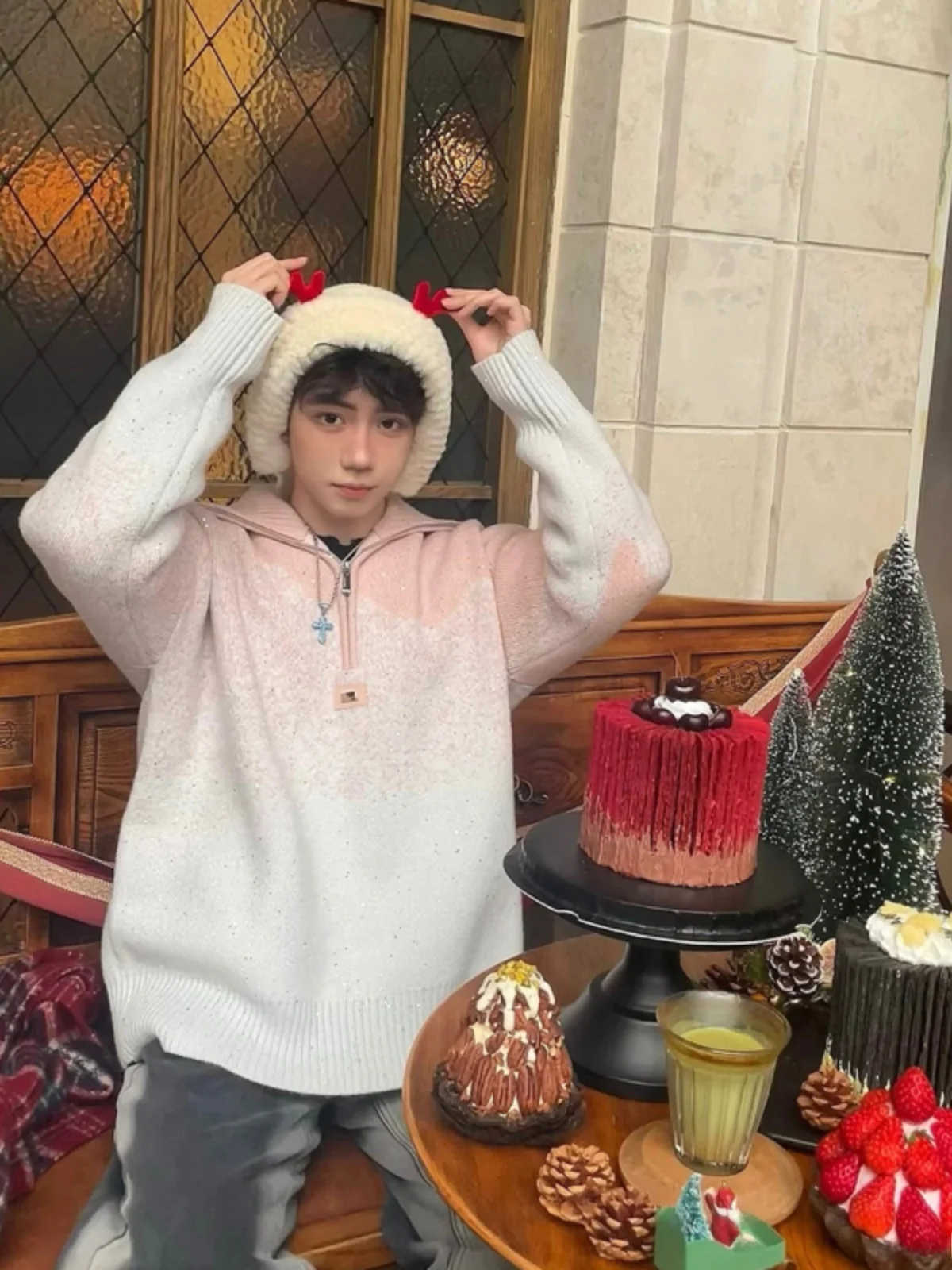 

Мужской зимний свитер с высоким воротником и молнией до середины груди, градиентный розовый, из блестящего шелка, свободного кроя, повседневный, с длинным рукавом, из полиэфирного волокна