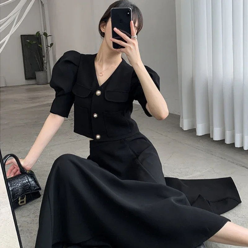 オフィスレディー向けフォーマルな機会の服装トレンド2025 シックでエレガントなサマーファッション 韓国風 ツーピーススカートセット レディース