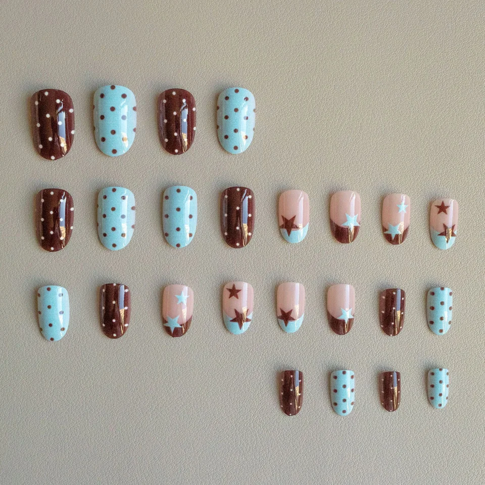 24 piezas uñas postizas con estrellas y lunares, herramienta de manicura artificial, reutilizables, en forma almendra 2