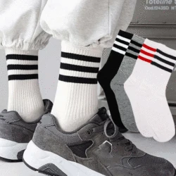 4 Pairs Unisex Socks Women Men Three Bar Sports Striped Crew Socks Female Male Solid Color Soks Cotton Long Sock Winter Sox