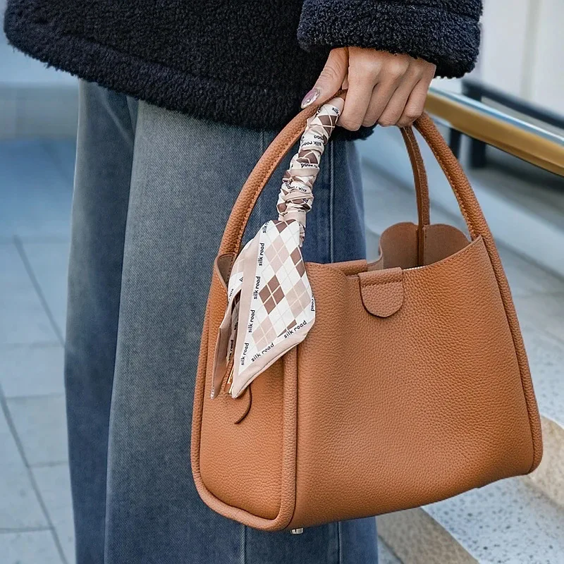 

Female Cowhide Shoulder Bag Women Natural Cow Real Leather Ladies Retro Fashion Luxury Crossbody Bag Commuter Handbag for Lady