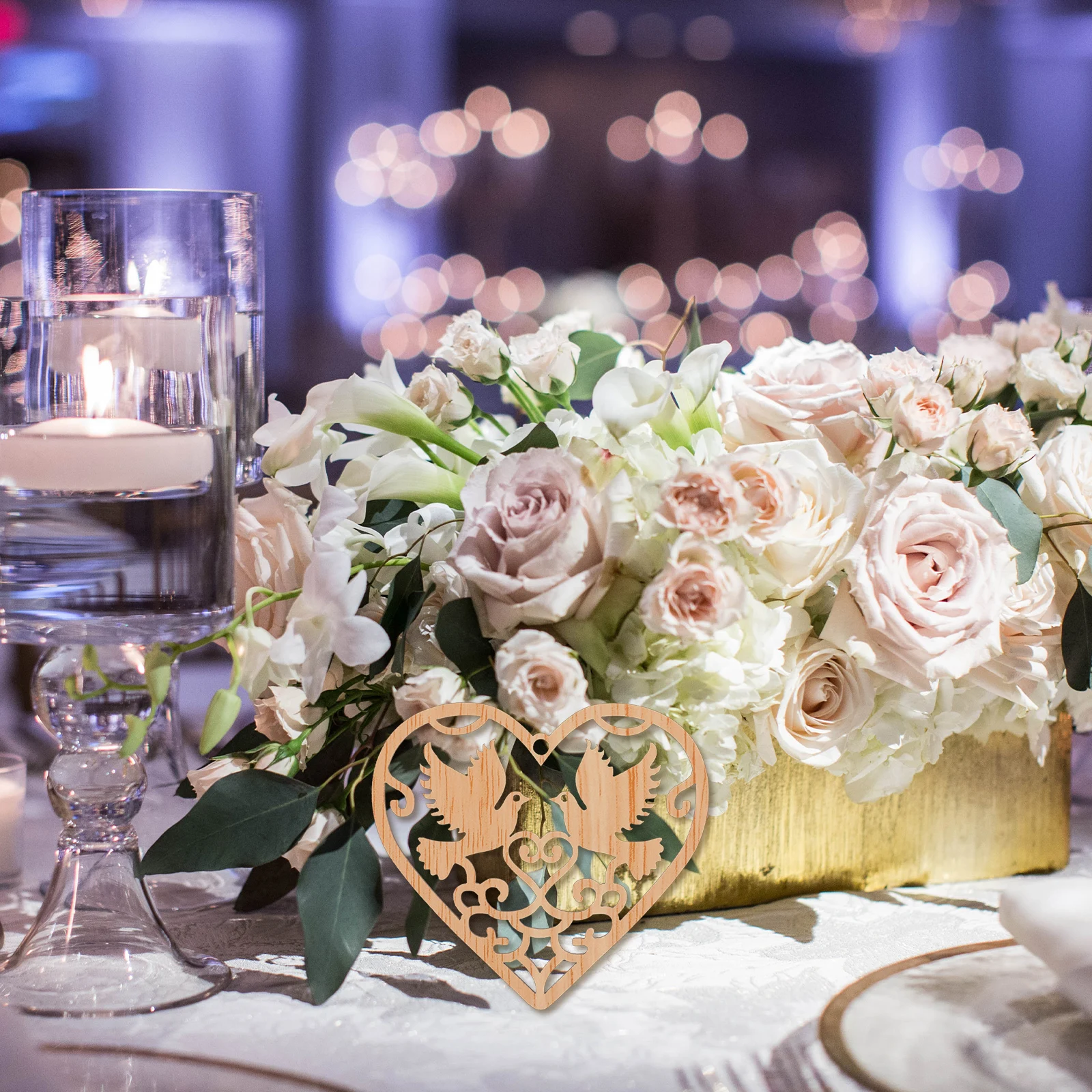 

10Pcs Heart Shaped Wooden Hanging Pendant Decorative Craft for Mr and Mrs Sign Making DIY Glitter Project Wood Hollow Ornament