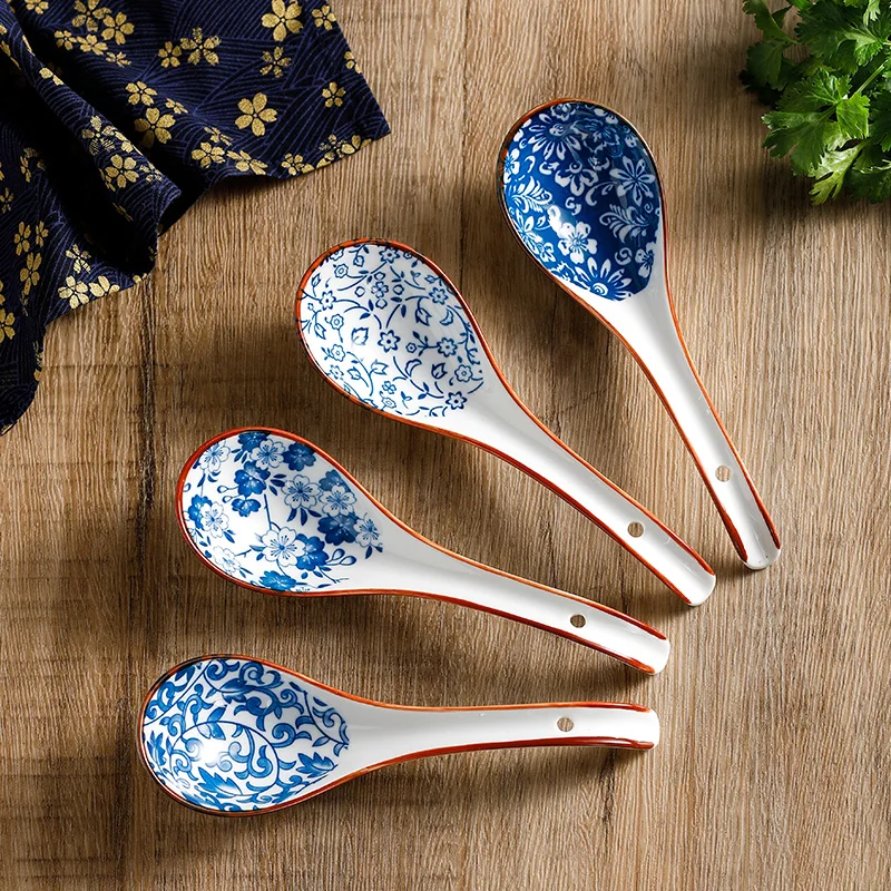 4PCS Soup Spoons Ceramic Retro Chinese Style SetBlue White Porcelain Household Tableware Long Handle Soup Spoon Combination Set