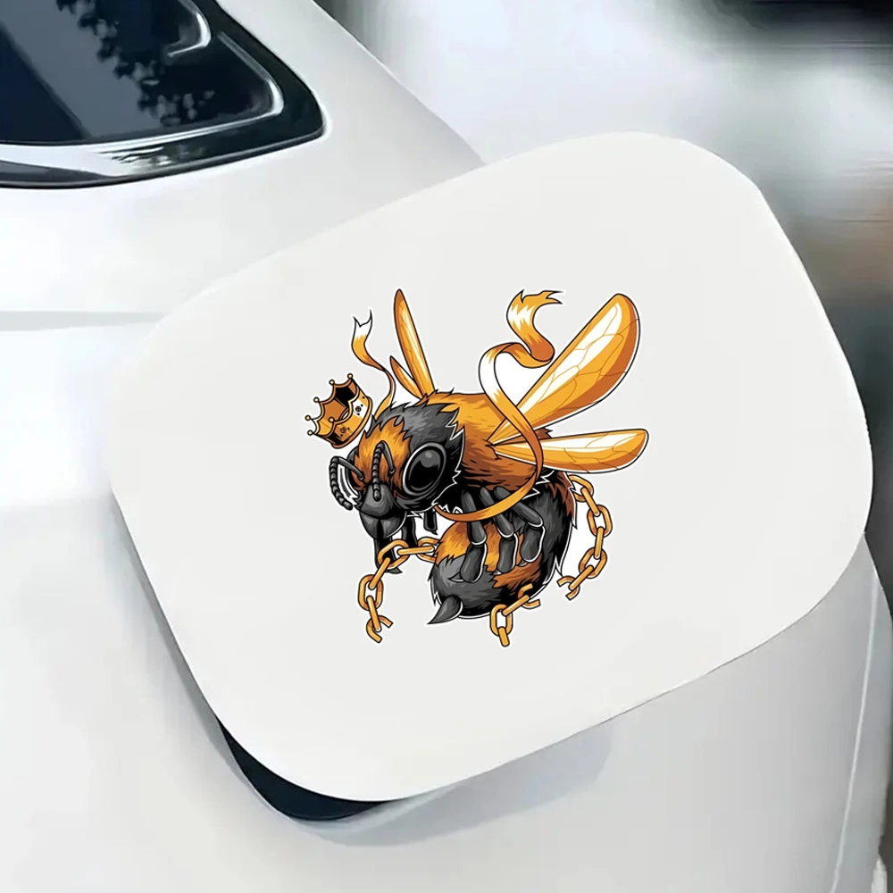

11.5x12cm Queen Bee Decal - Cartoon Crown Bee Design with Glitter Accents,Self-Adhesive PVC Car & Motorcycle Rear Window Sticker