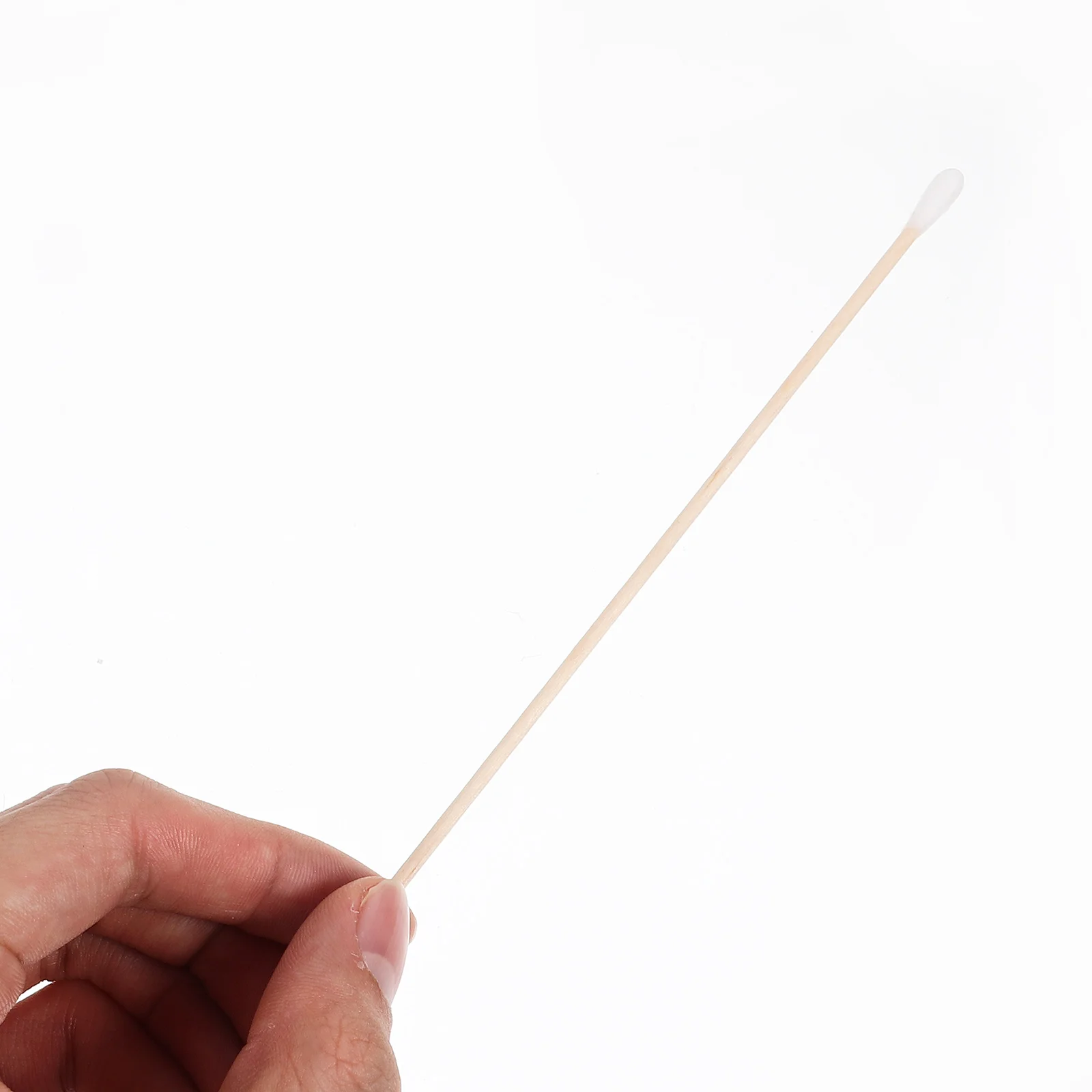 

100Pcs Dust-Free Cotton Swabs Wooden Handle Medical Grade Safe for Ear Cleaning Face Care Makeup Removal Cotton Buds