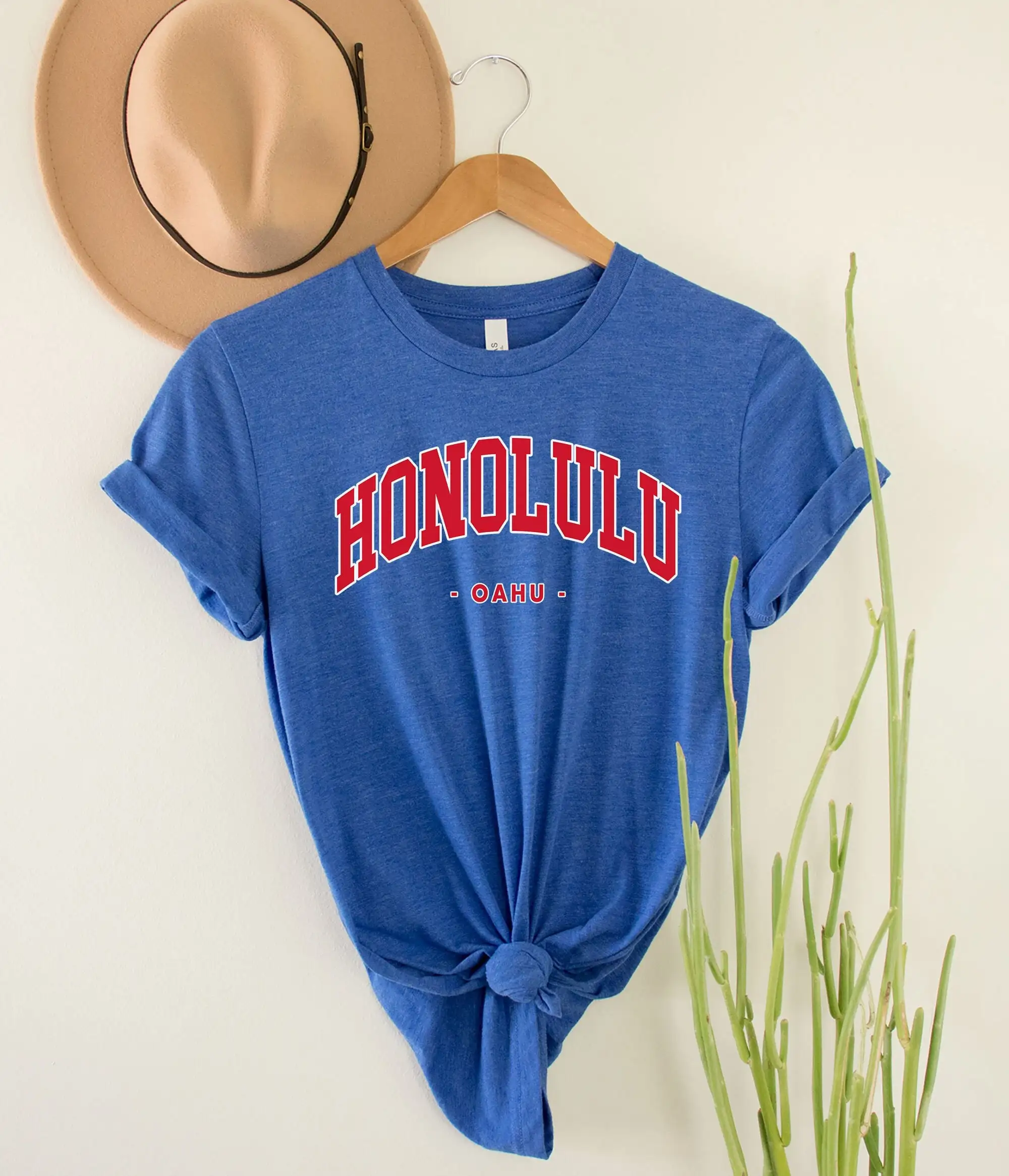 

Honolulu T Shirt Hawaii Crewneck