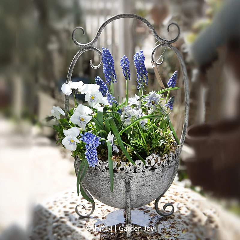Iron Do Old Flower Pot Four Legged Climbing Vine Plant Shelf European Garden Bonsai Basin for Retro Courtyard Flower Vessels